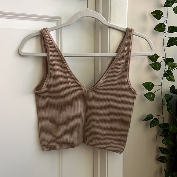 Forever 21 Tops - Beige Forever 21 Ribbed Tank
